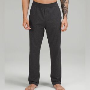 Lululemon Men’s Discipline Sweatpants Straight slim Grey Zip Pocket Size XXL EUC